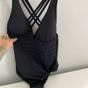 La Blanca size 10 black bathing suit